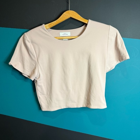 Cream Crop Top contour - Picture 1 of 7